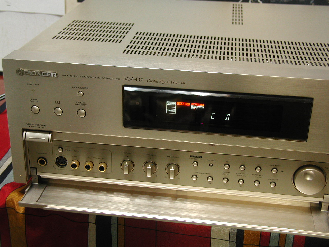 【割引設定】★高級Pioneer VSA-D7 AVアンプ。 当時￥120,000■2チャンネルでも良い音質のアンプです★ パイオニア